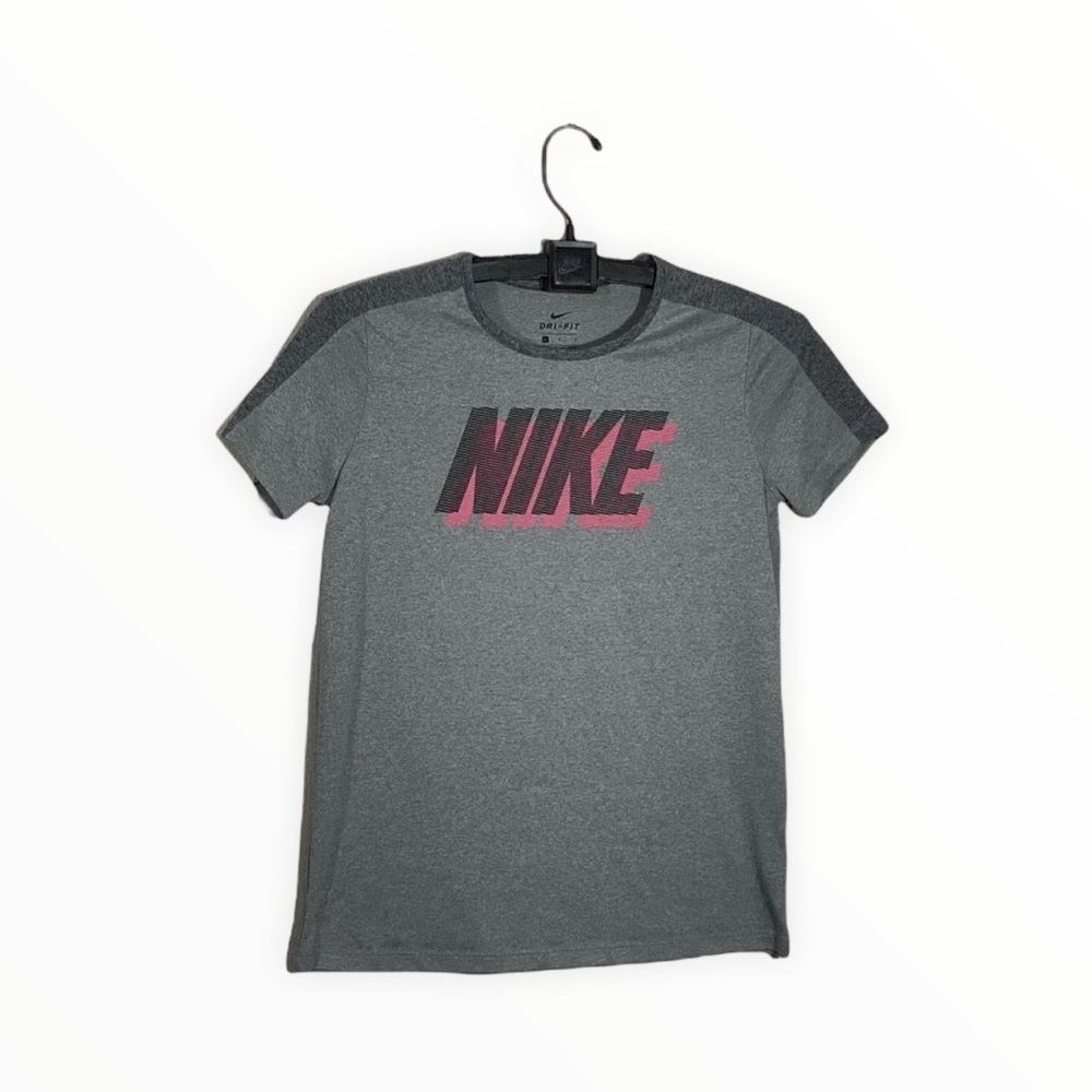 Nike youth large Drifit TShirt